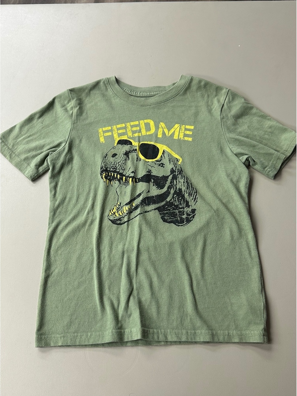 Wonder Nation Boys' Green 'Feed Me' Dinosaur Graphic T-Shirt Size M (8)